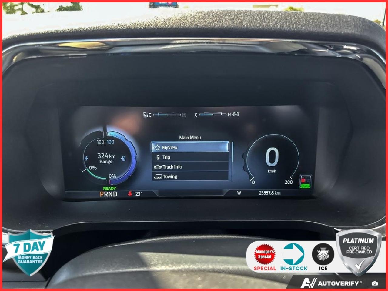 2024 Ford F-150 Lightning XLT CREW CAB 4X4 LOW KMS ONE OWNER NO ACCIDENTS! Photo