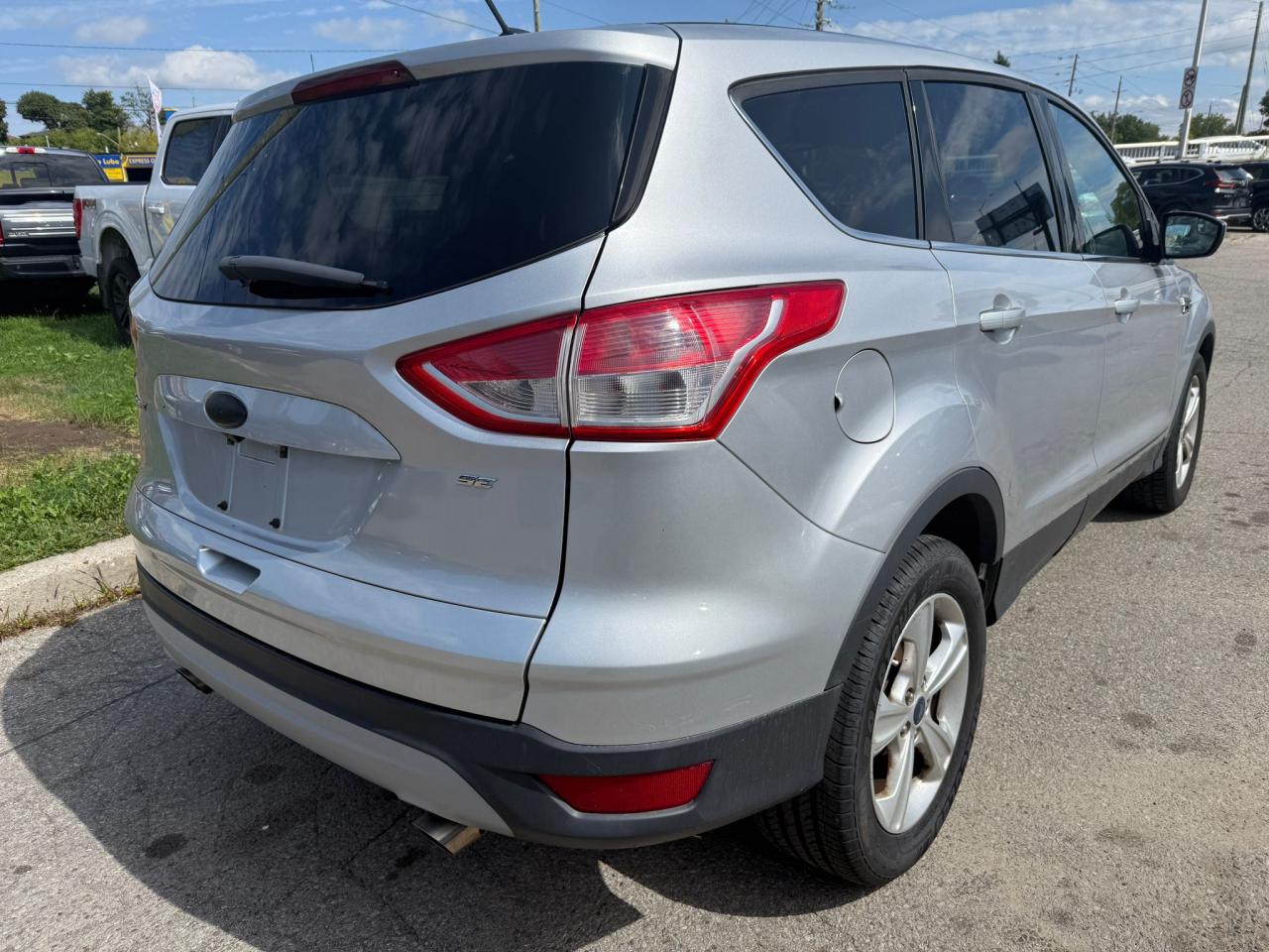 2015 Ford Escape SE / AUTO / AC / YOU SAFETY YOU SAVE - Photo #3
