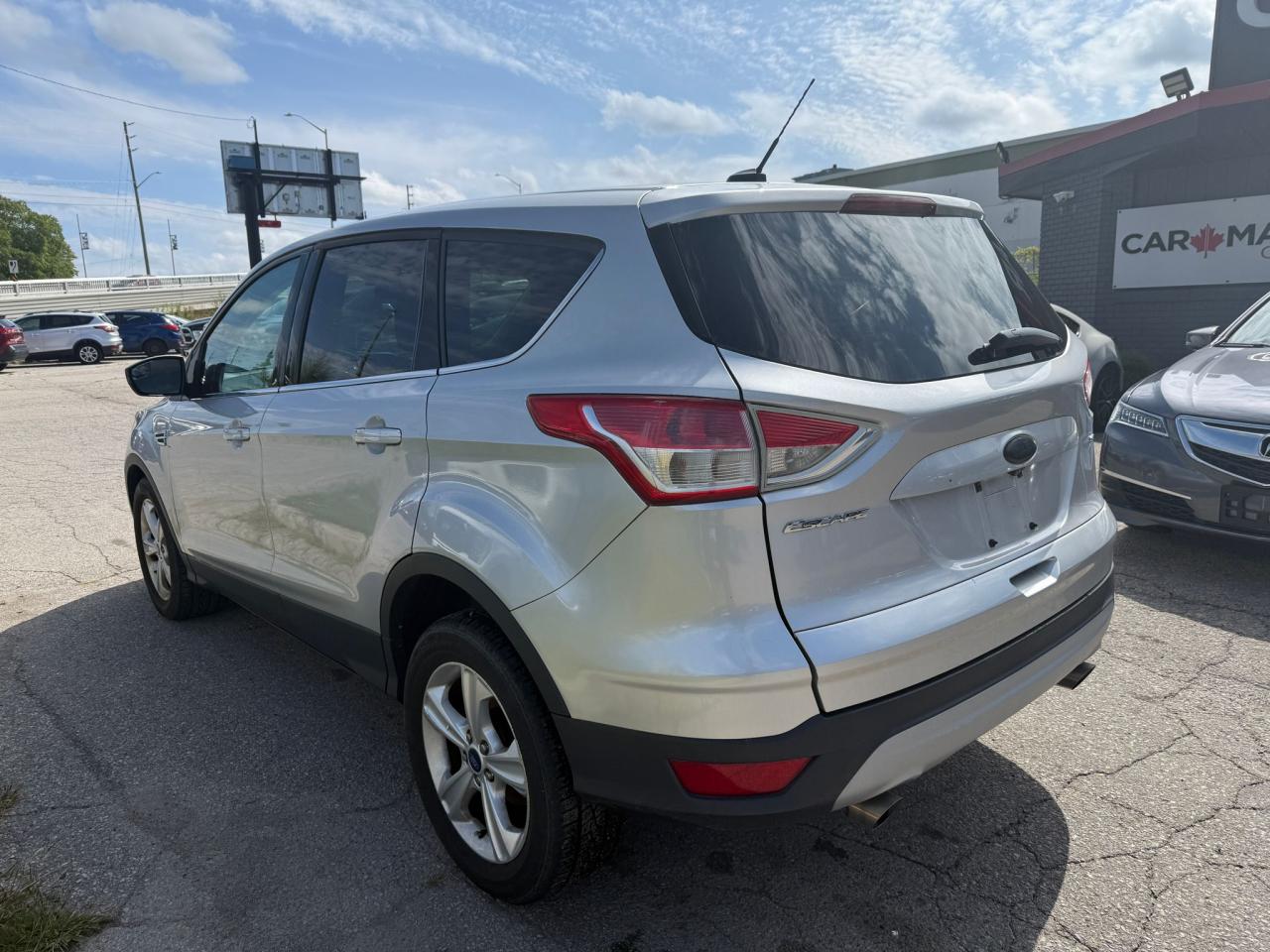 2015 Ford Escape SE / AUTO / AC / YOU SAFETY YOU SAVE - Photo #2