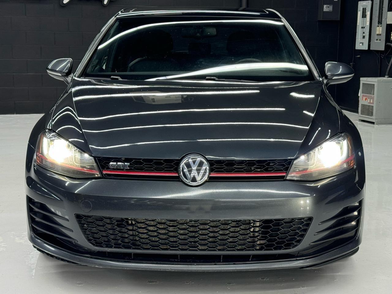 2015 Volkswagen GTI AUTOBAHN|6SPEED|BACKUP|FENDER SOUND| - Photo #2
