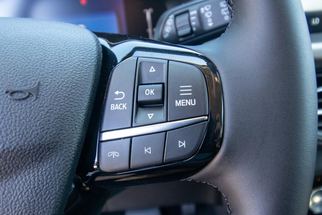 2025 Ford Escape PHEV FWD Photo5