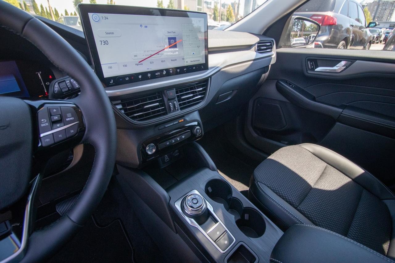 2025 Ford Escape PHEV FWD Photo5