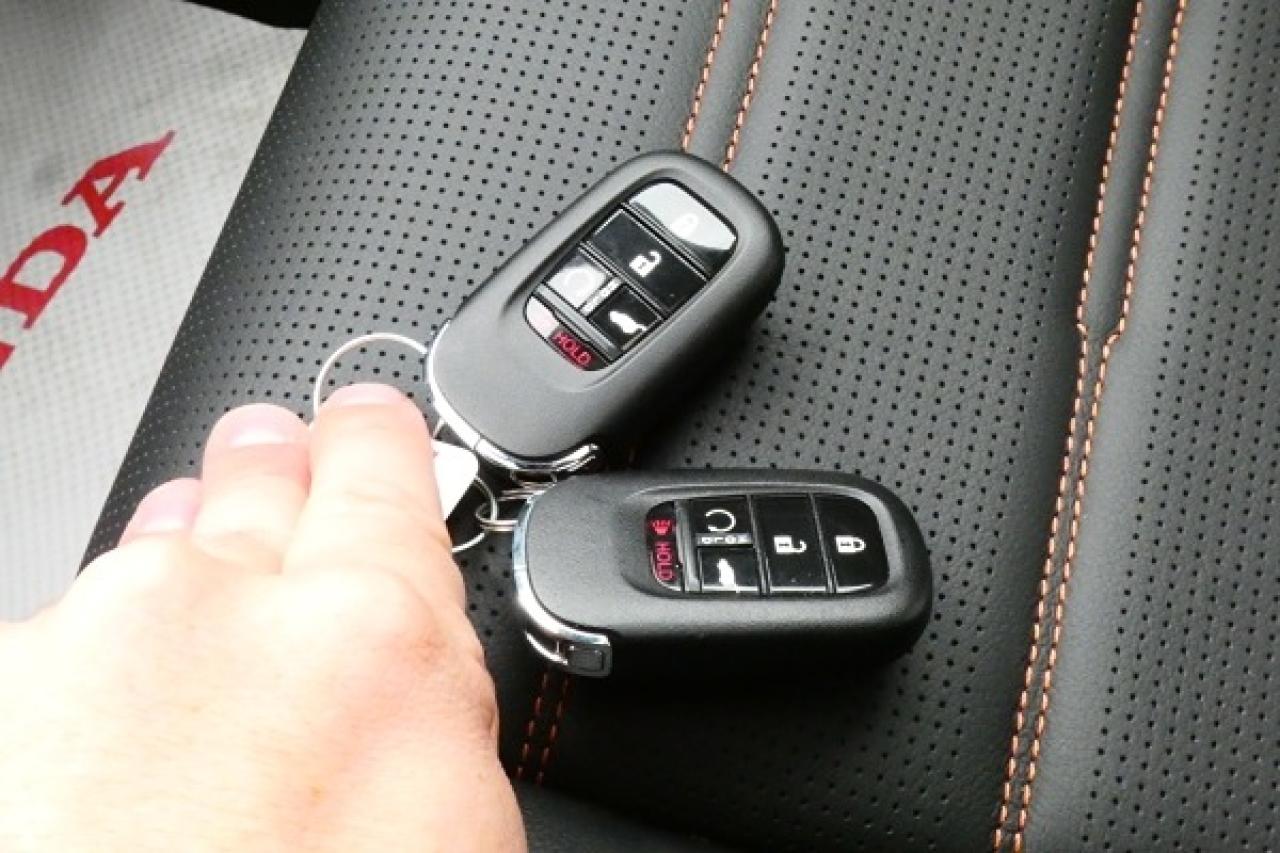 2024 Honda CR-V EX-L HYBRID AWD w/Htd Leather, S/R, BUC - Photo #21