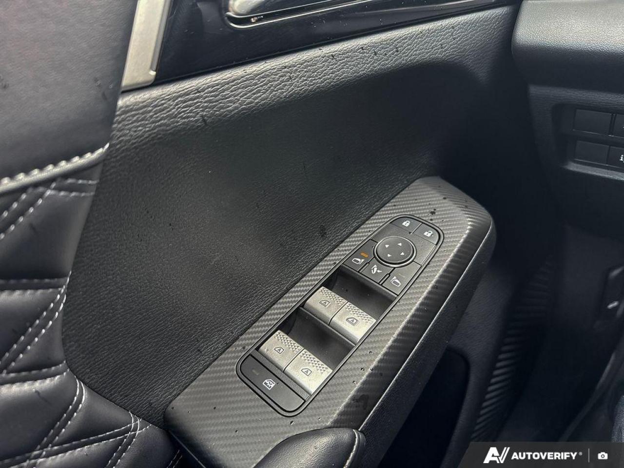 2024 Mitsubishi Outlander SEL / NO ACCIDENTS / LEATHER / PANO ROOF / AWD - Photo #14