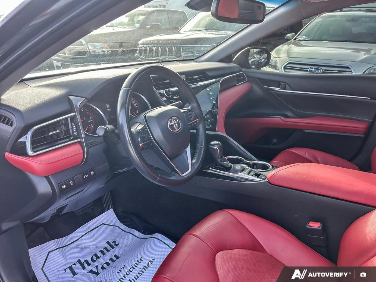 2018 Toyota Camry XSE / LEATHER / PANO ROOF / HEATED POWER SEATS Photo