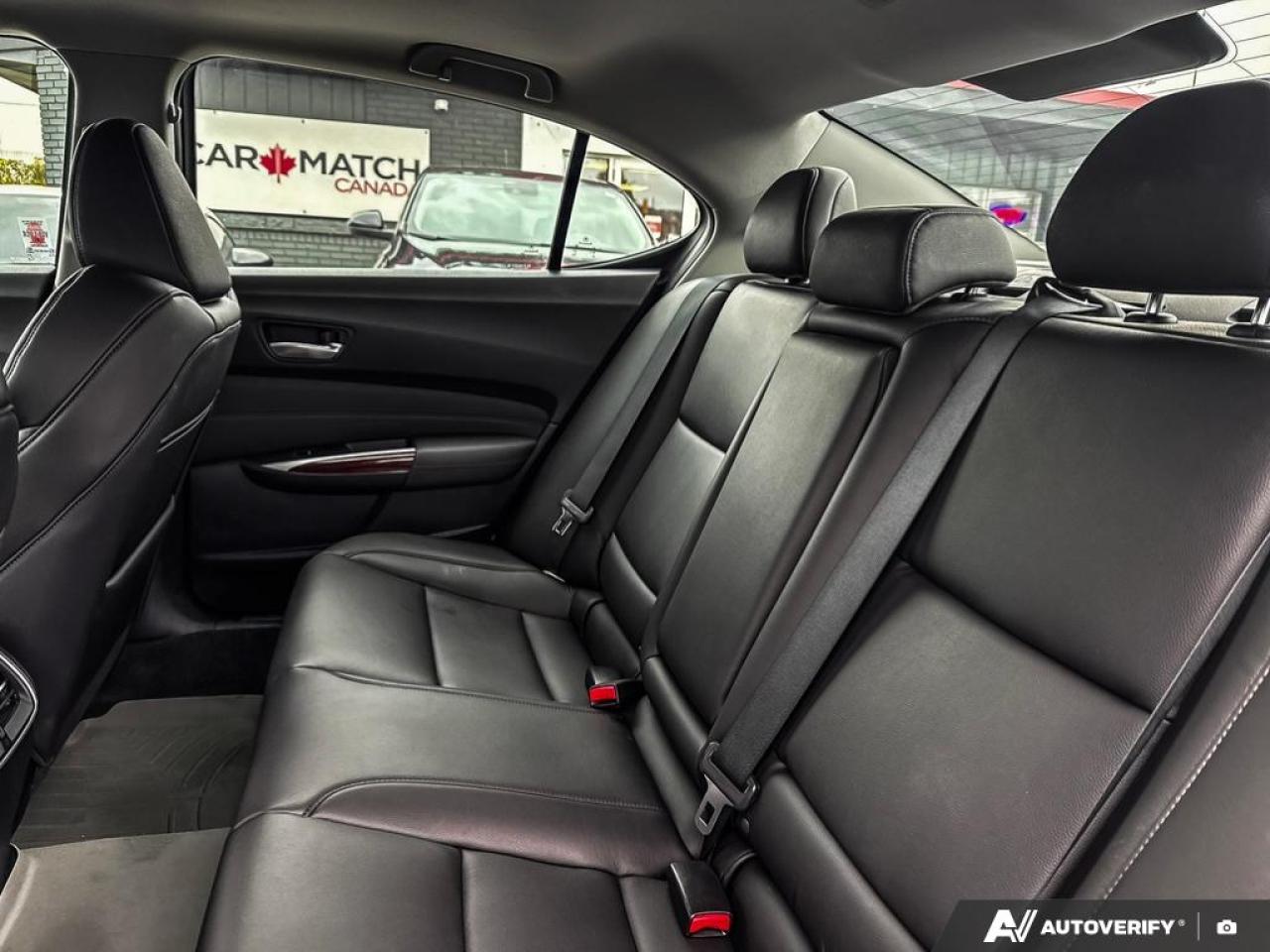 2017 Acura TLX NO ACCIDENTS/ LEATHER / ROOF / HTD SEATS / LOW KMS - Photo #11