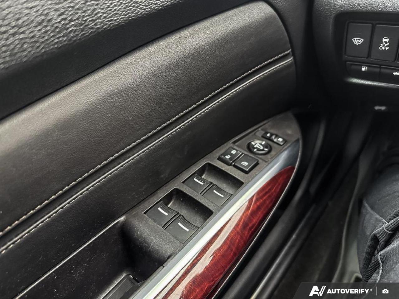 2017 Acura TLX NO ACCIDENTS/ LEATHER / ROOF / HTD SEATS / LOW KMS - Photo #13