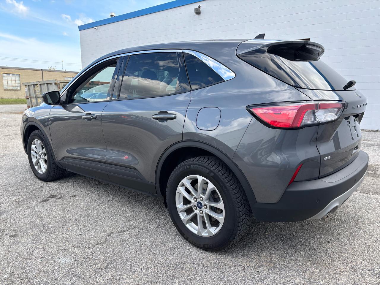 2021 Ford Escape SE AWD Photo