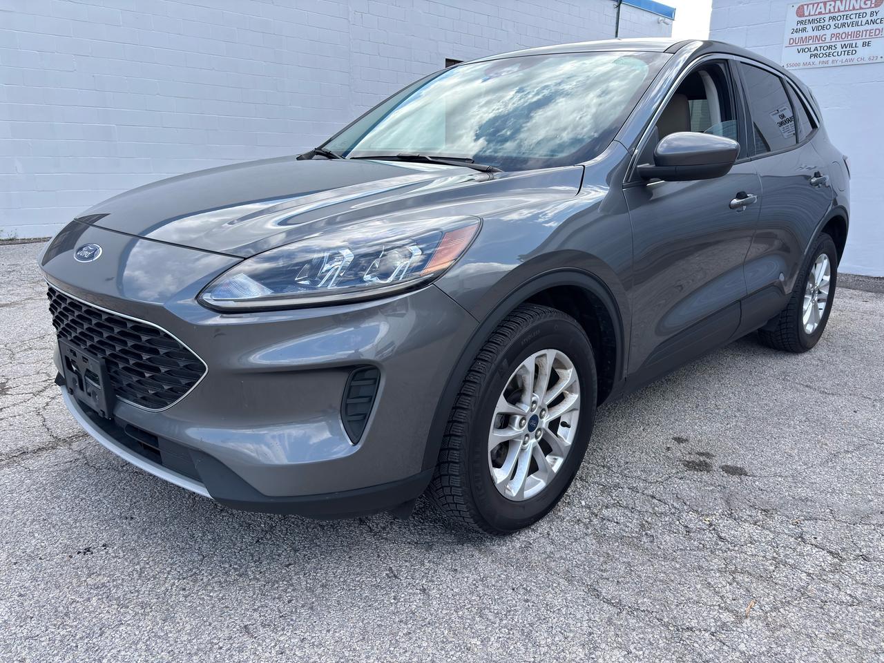 2021 Ford Escape SE AWD Photo