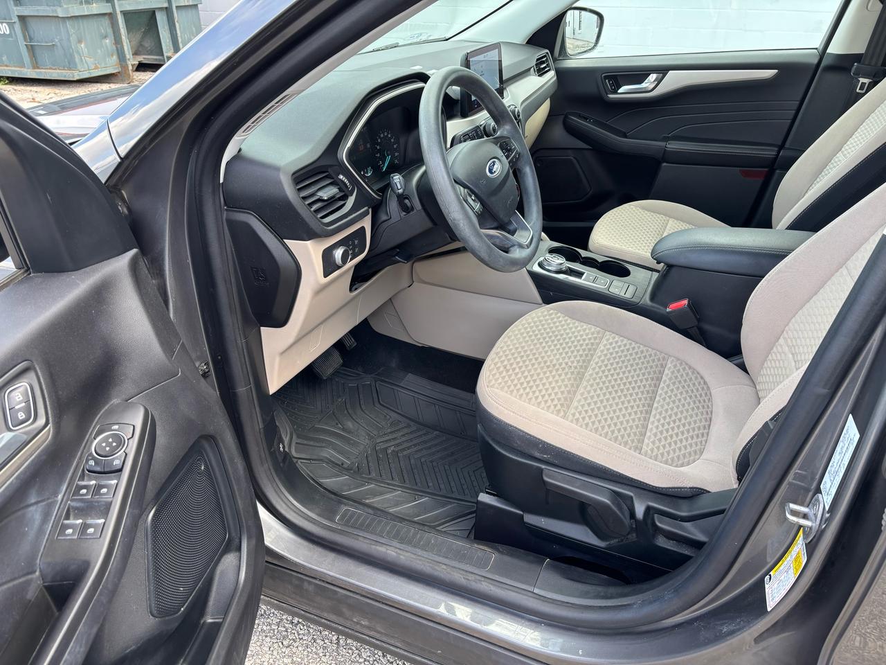 2021 Ford Escape SE AWD Photo