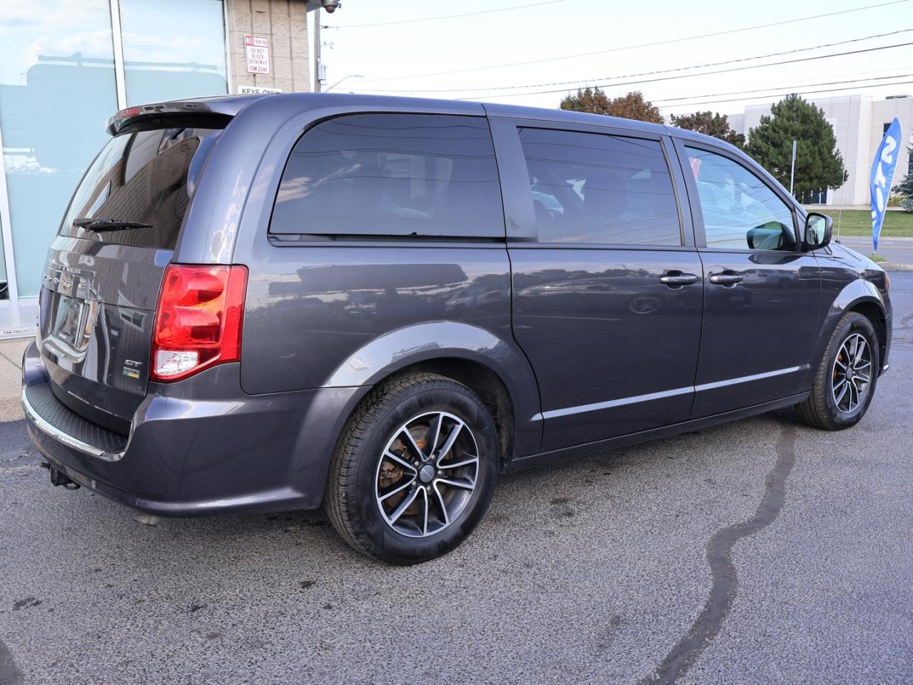 2019 Dodge Grand Caravan GT STOW/GO CERTIFIED *ACCIDENT FREE*7 SEATS* CAMERA BLUETOOTH HEATED LEATHER & STEERING CRUISE ALLOYS - Photo #7