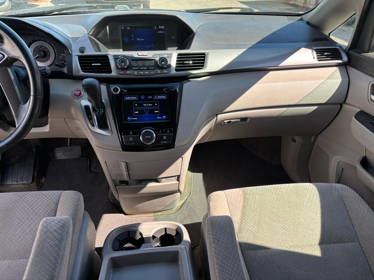 2016 Honda Odyssey EX - Photo #2