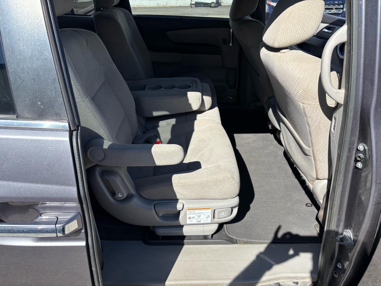 2016 Honda Odyssey EX - Photo #8