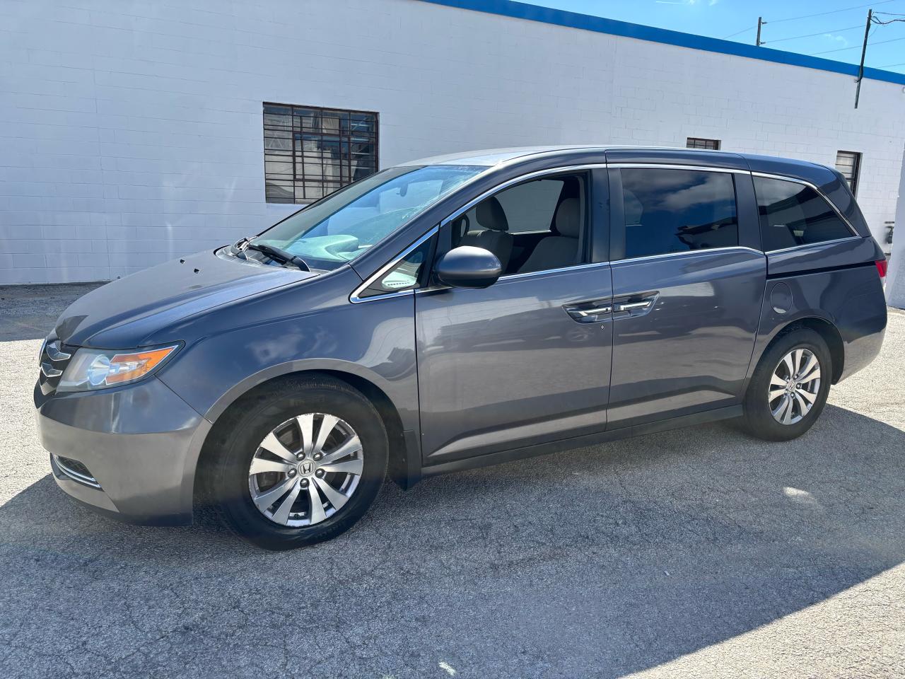2016 Honda Odyssey EX - Photo #10
