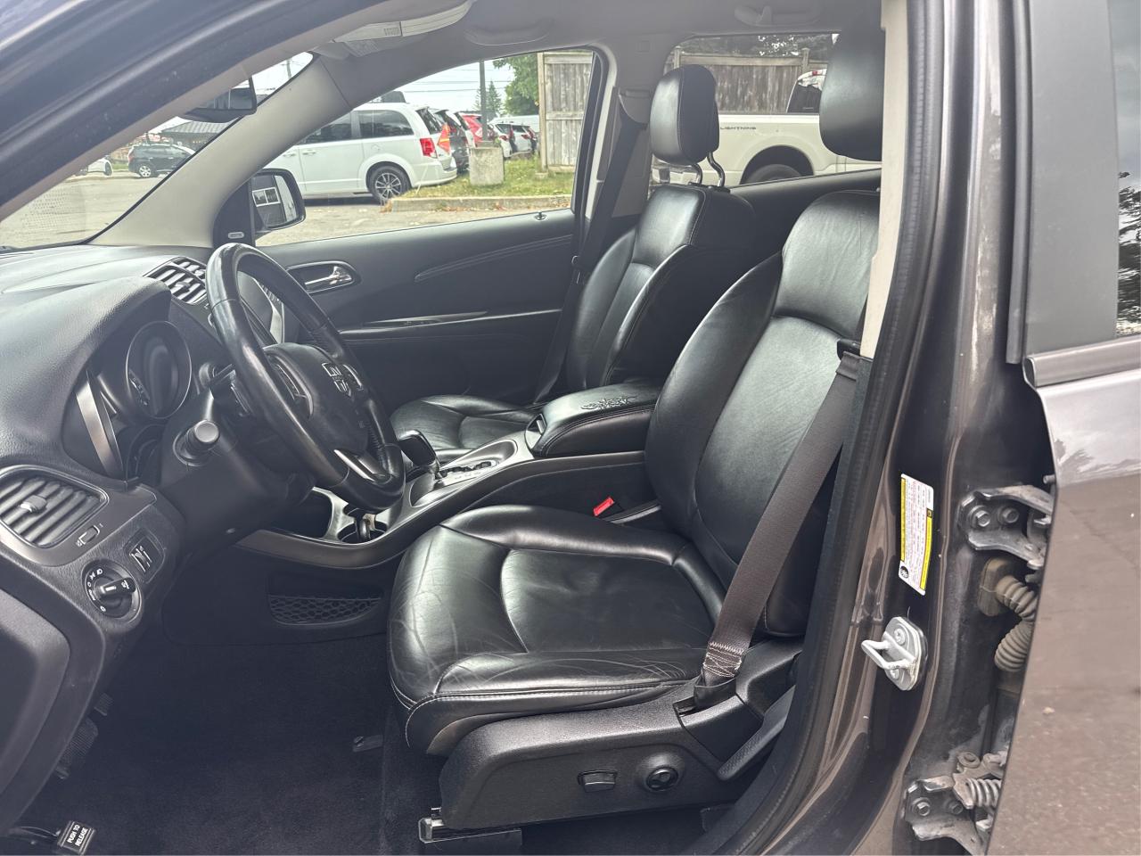 2017 Dodge Journey Crossroad (BUX,US,Can), Limited (M) - Photo #9
