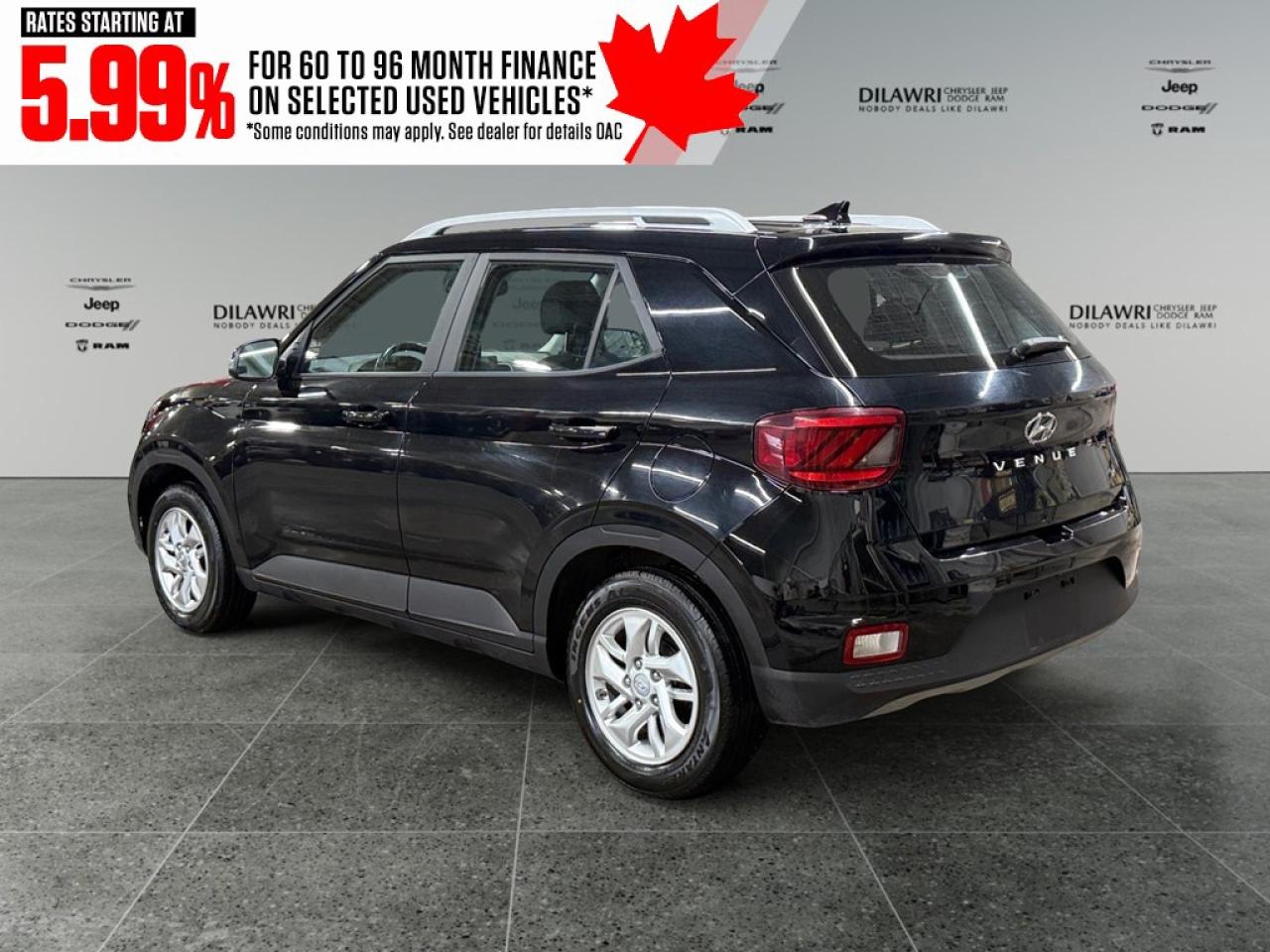 2022 Hyundai Venue Preferred IVT Photo2