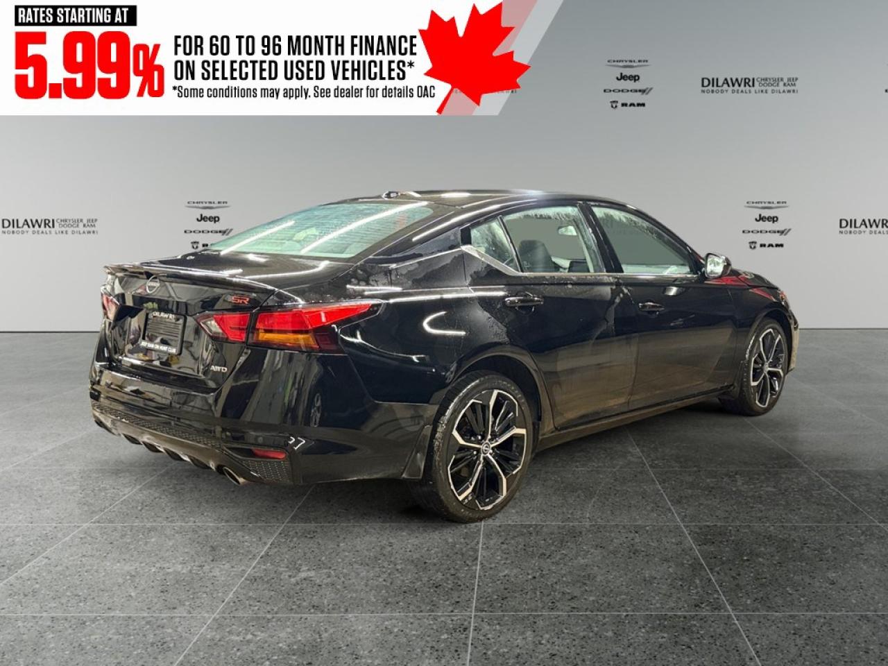 2023 Nissan Altima SR AWD Photo4