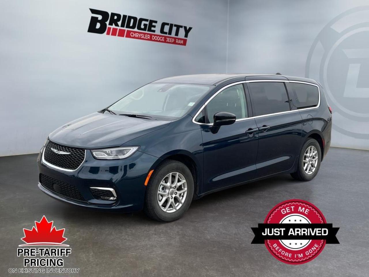 Used 2024 Chrysler Pacifica Touring-L 3.6L V6 - Leather - Heated Seats & Steering Wheel - Power Doors & Liftgate - 360 Camera - Remote Start - Adaptive Cruise Control for sale in Lethbridge, AB