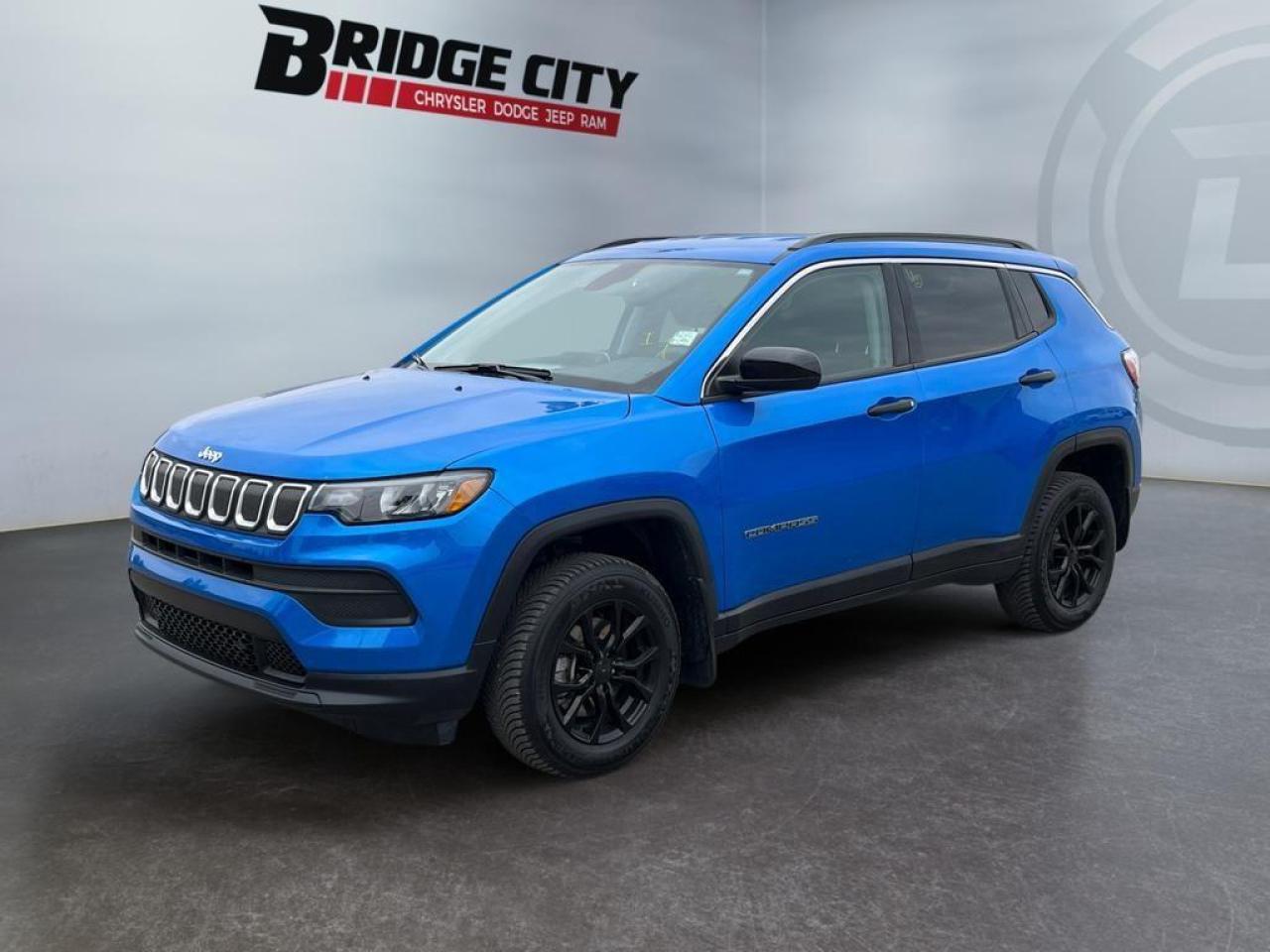 Used 2022 Jeep Compass 4x4 - Sport Appearance Pkg - 8.4 Screen - Apple Car Play/Android Auto - Heated Seats - Fuel Efficient! for sale in Lethbridge, AB