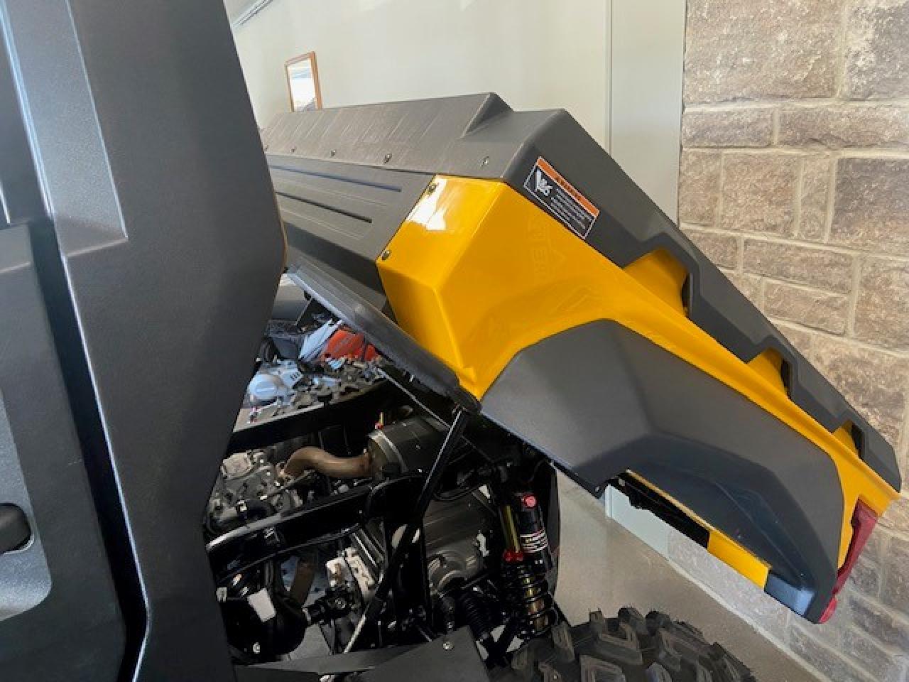 2025 Cub Cadet CHALLENGER 750 MX750 Photo