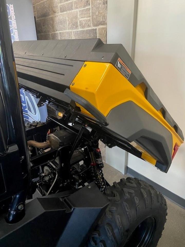 2024 Cub Cadet Challenger 550 M550 Photo