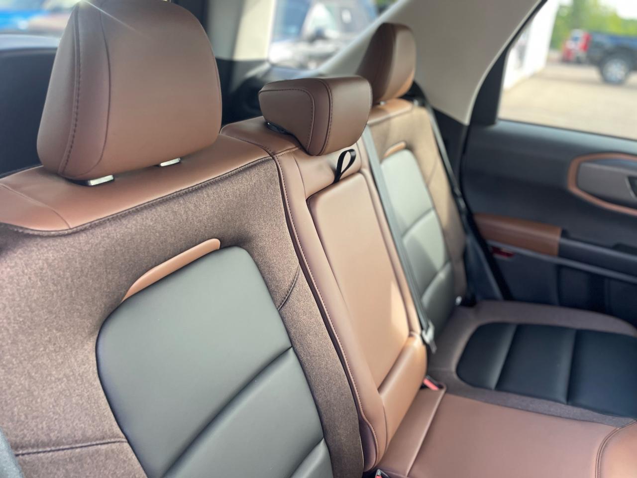 2025 Ford Bronco Sport Outer Banks Photo5