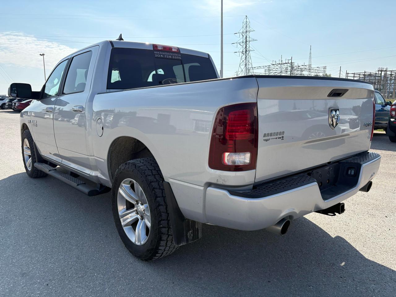 2018 RAM 1500 Sport 4x4 Crew Cab 5'7 Box *Ltd Avail* Photo5