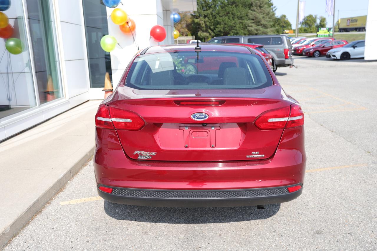 2016 Ford Focus SE 4DR SDN Photo3
