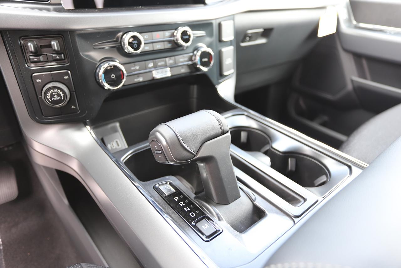 2025 Ford F-150 XLT 4WD SuperCrew 5.5' Box Photo