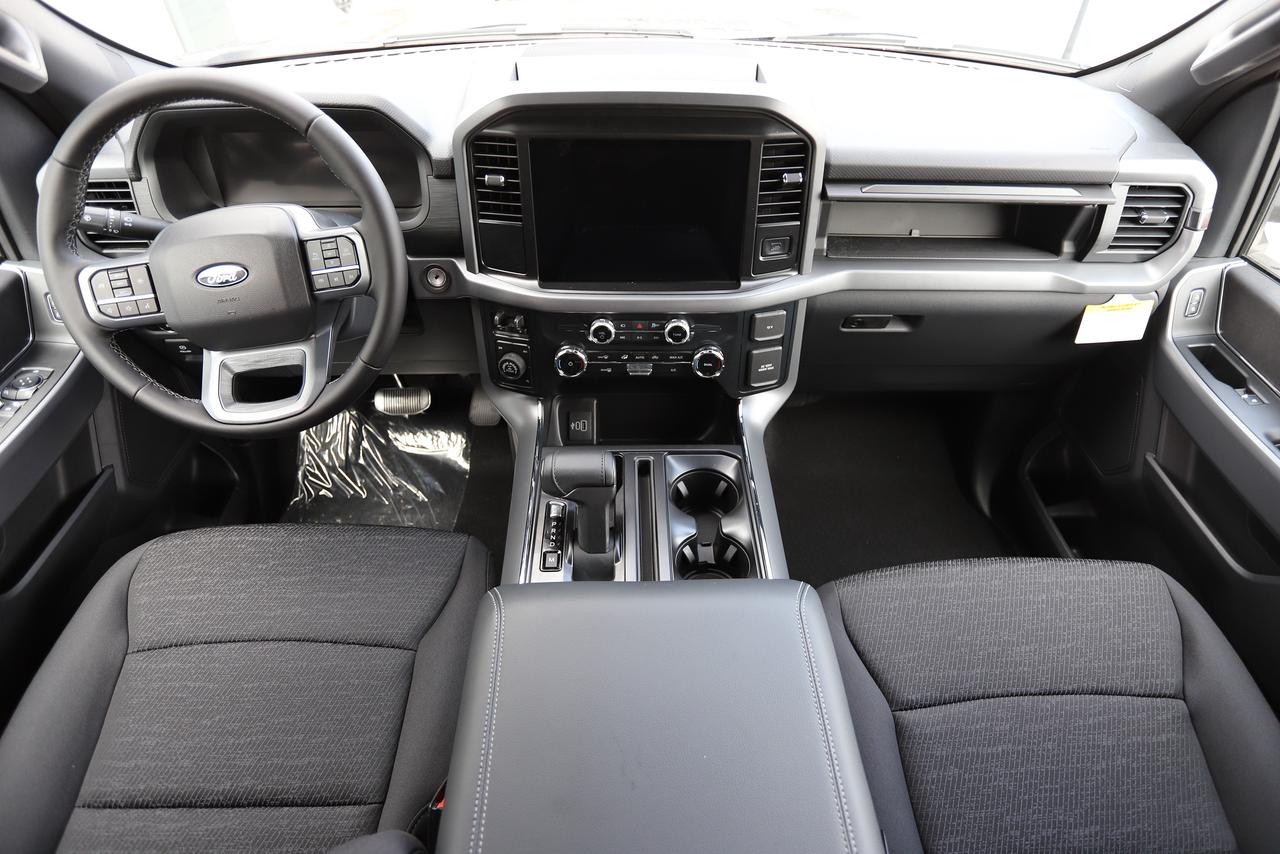 2025 Ford F-150 XLT 4WD SuperCrew 5.5' Box Photo