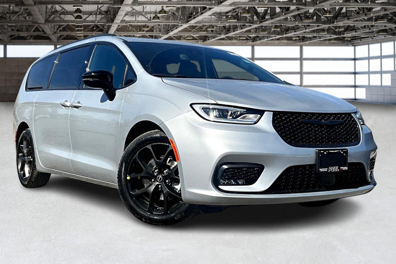 2026 Chrysler Pacifica SELECT FWD | Leather | Sunroof | S App Pkg Photo