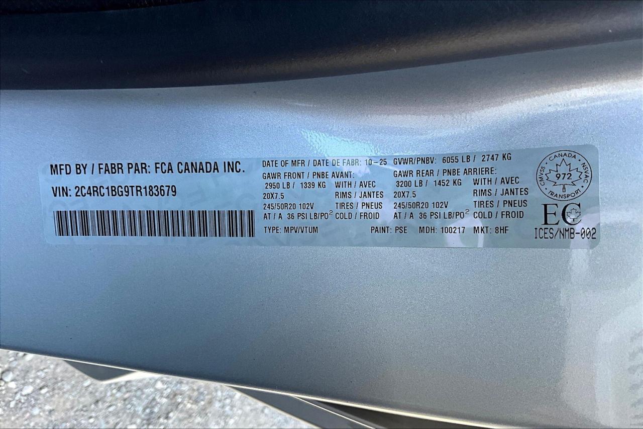 2026 Chrysler Pacifica SELECT FWD | Leather | Sunroof | S App Pkg Photo