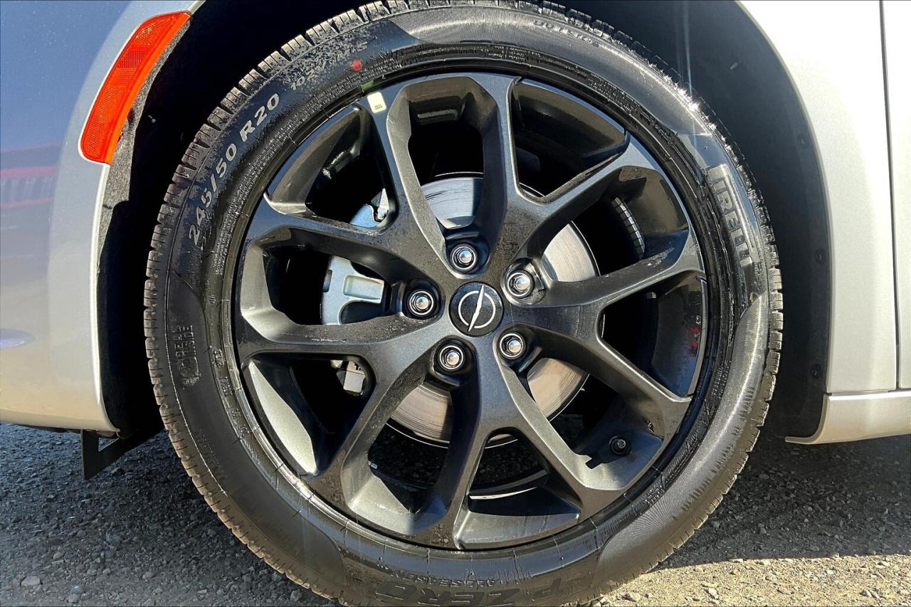 2026 Chrysler Pacifica SELECT FWD | Leather | Sunroof | S App Pkg Photo