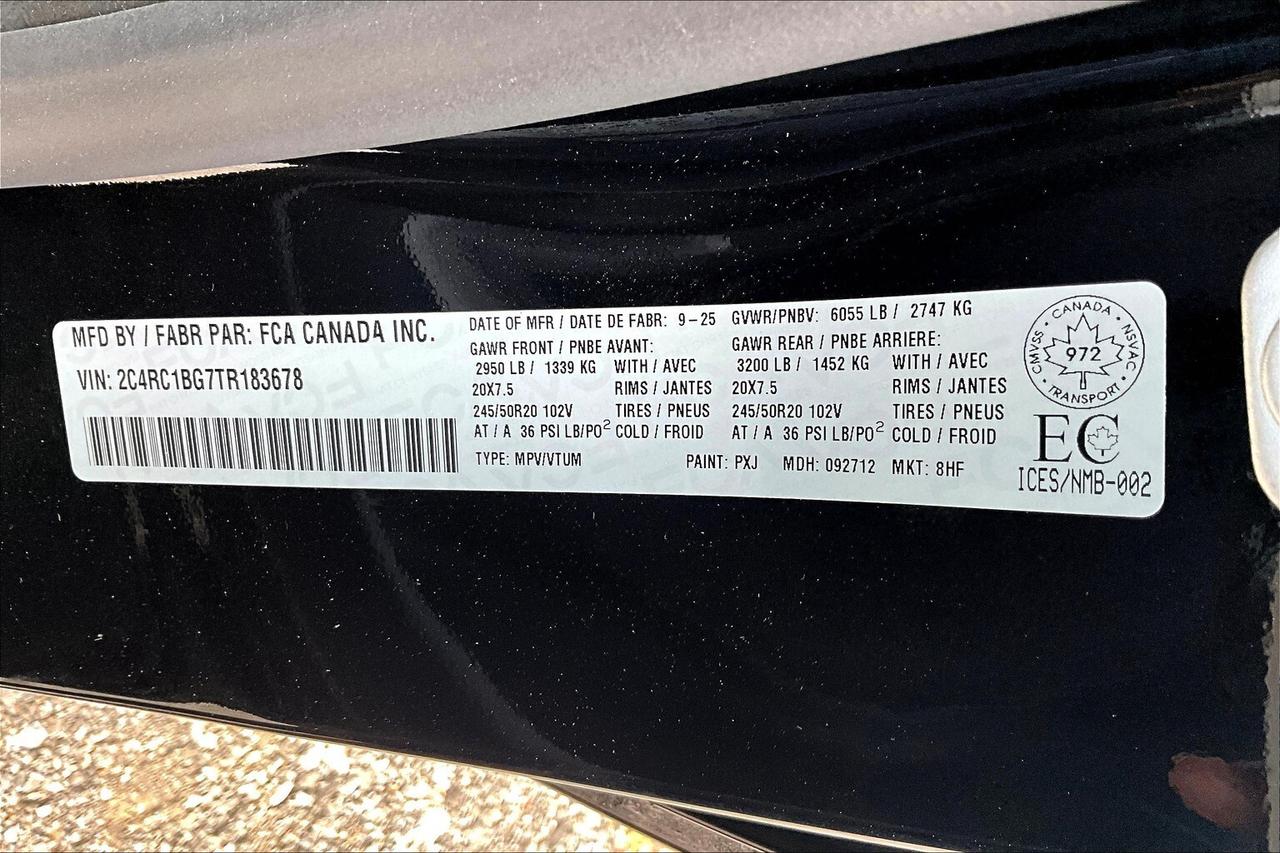 2026 Chrysler Pacifica SELECT FWD | Leather | Sunroof | S App Pkg Photo