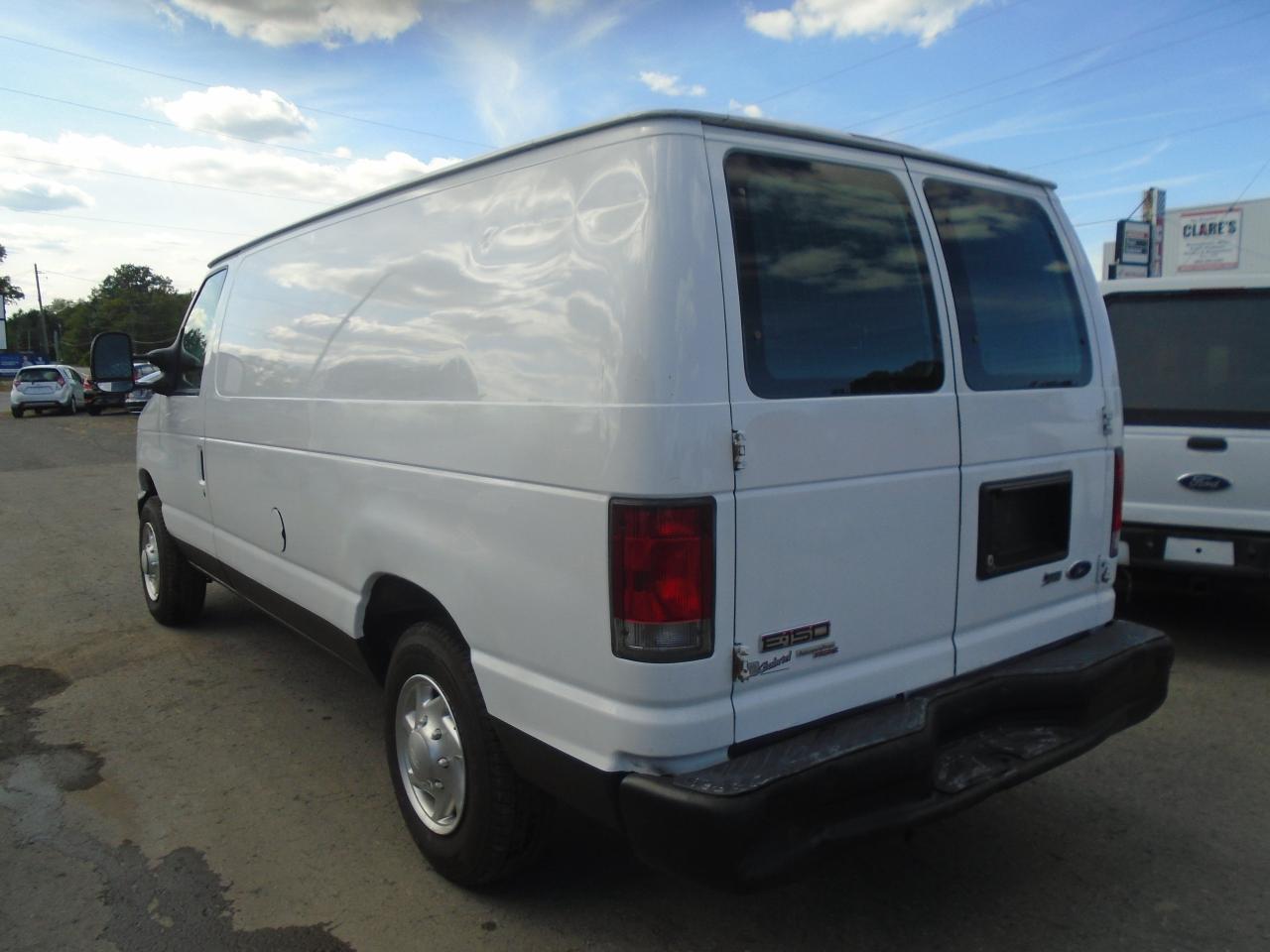 2014 Ford Econoline E-150 Commercial Photo4