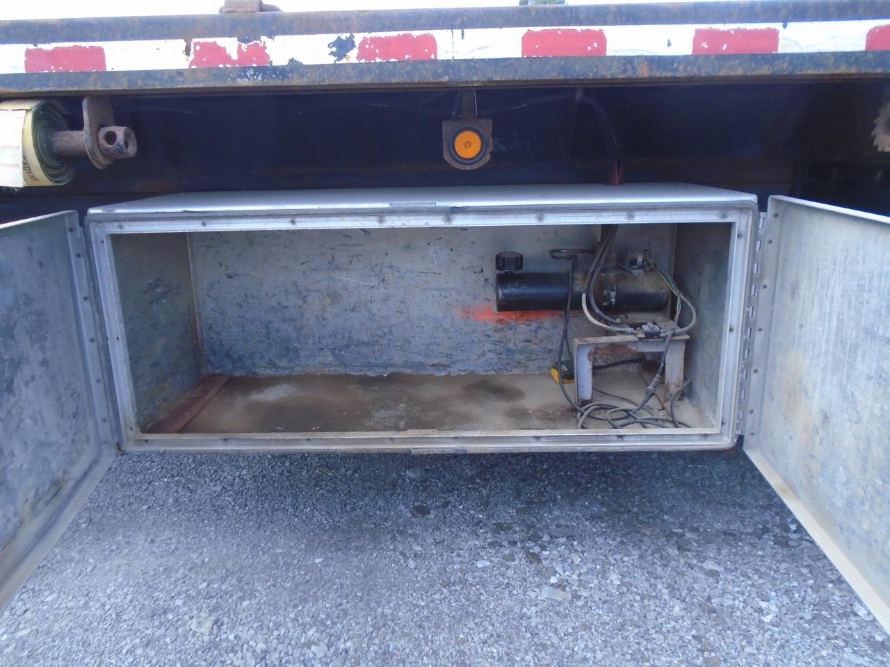 2006 Freightliner M2 Flat bed - Photo #19