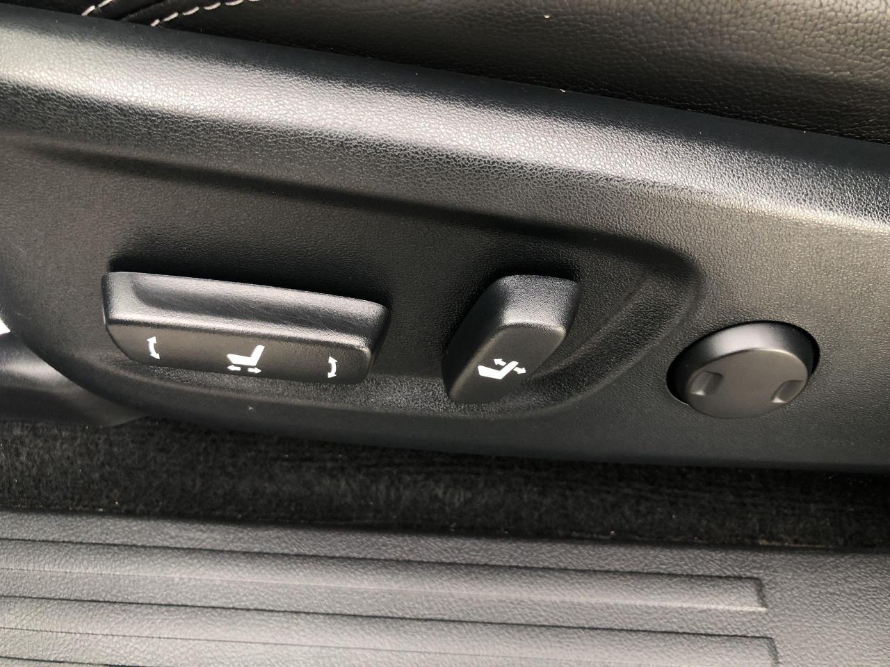 2022 Toyota 4Runner 7 PASSENGER, LEATHER, ROOF, JBL, NAVI, HTD & VENTE Photo