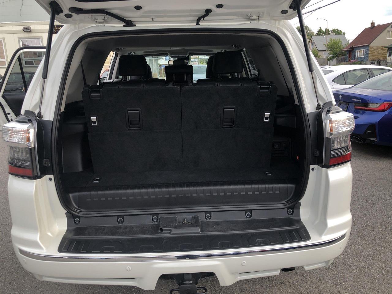 2022 Toyota 4Runner 7 PASSENGER, LEATHER, ROOF, JBL, NAVI, HTD & VENTE Photo