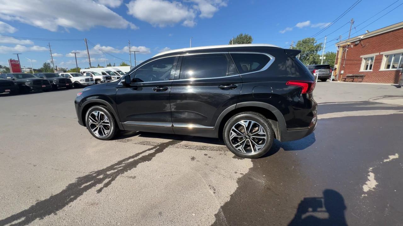 2020 Hyundai Santa Fe ULTIMATE AWD| 235HP 2.0L TURBO| LEATHER| PANO ROOF Photo4