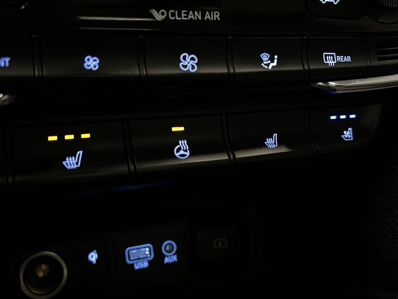 2020 Hyundai Santa Fe ULTIMATE AWD| 235HP 2.0L TURBO| LEATHER| PANO ROOF Photo