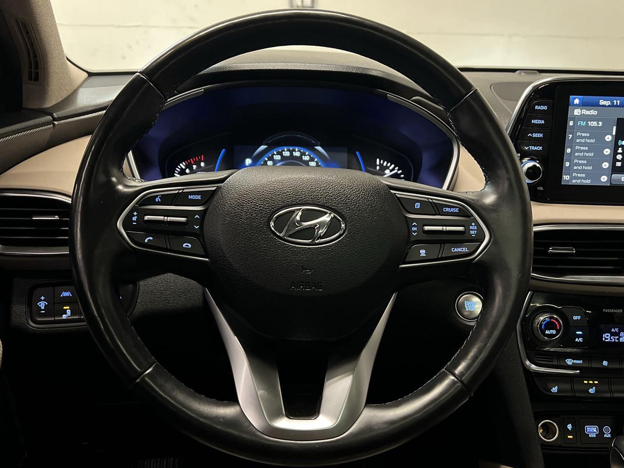 2020 Hyundai Santa Fe ULTIMATE AWD| 235HP 2.0L TURBO| LEATHER| PANO ROOF Photo