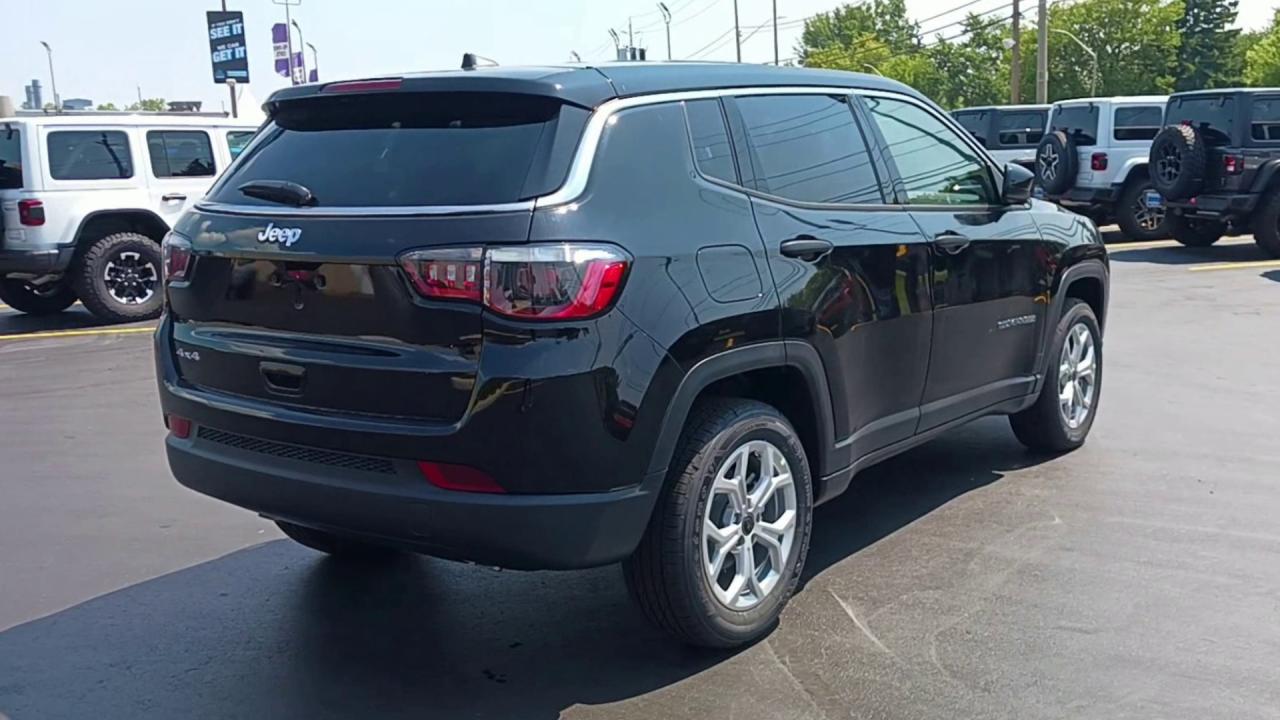 2025 Jeep Compass sport 4x4 Photo