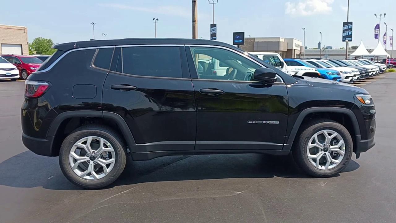 2025 Jeep Compass sport 4x4 Photo