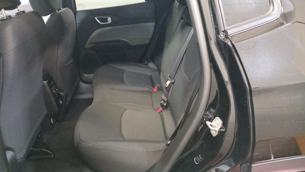 2025 Jeep Compass sport 4x4 Photo