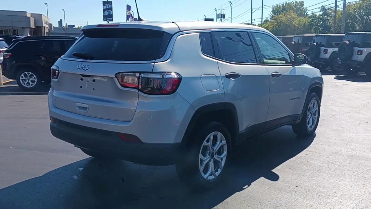 2025 Jeep Compass sport 4x4 Photo