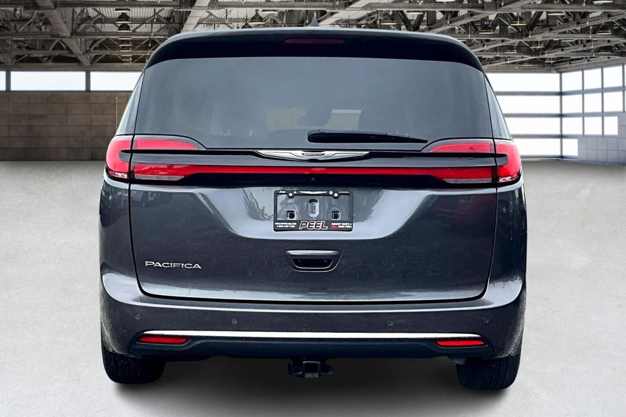 2023 Chrysler Pacifica Touring L | SafetyTech | Heated Leather | FWD Photo