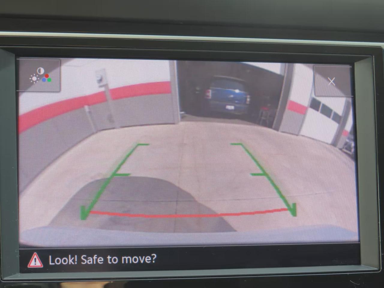 2020 Volkswagen Jetta Comfortline (**CLEAN TITLE/NO ACCIDENTS!!**SAFETY/CERTIFIED!!**ALLOY RIMS**HEATED SEATS**REVERSE CAMERA**DIGITAL TOUCHSCREEN**ECO MODE**CUSTOM JETTA RUBBER FLOOR MATS**CRUISE CONTROL**BLUETOOTH**) Photo