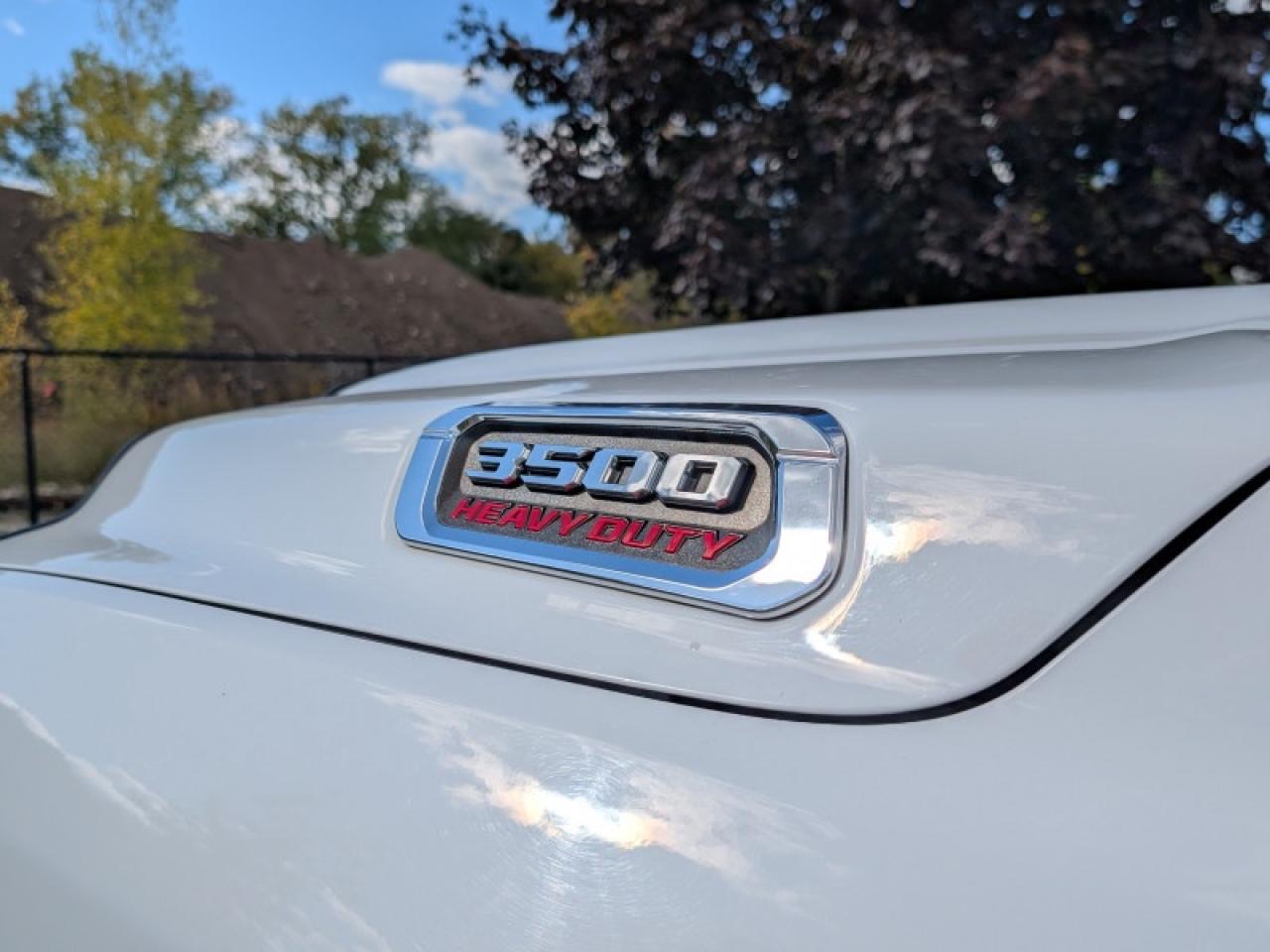 2020 RAM 3500 Big Horn  **18 SERVICE RECORDS - 6.4L HEMI** Photo