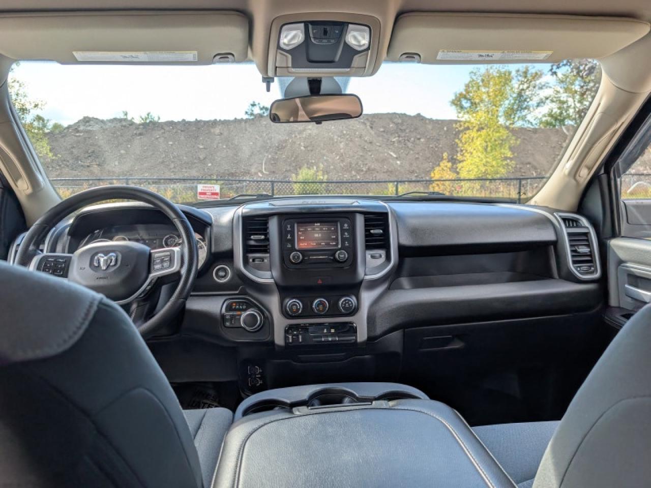2020 RAM 3500 Big Horn  **18 SERVICE RECORDS - 6.4L HEMI** Photo