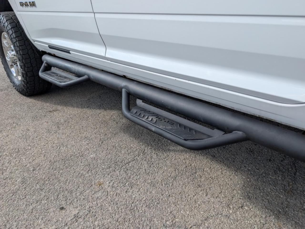 2020 RAM 3500 Big Horn  **18 SERVICE RECORDS - 6.4L HEMI** Photo